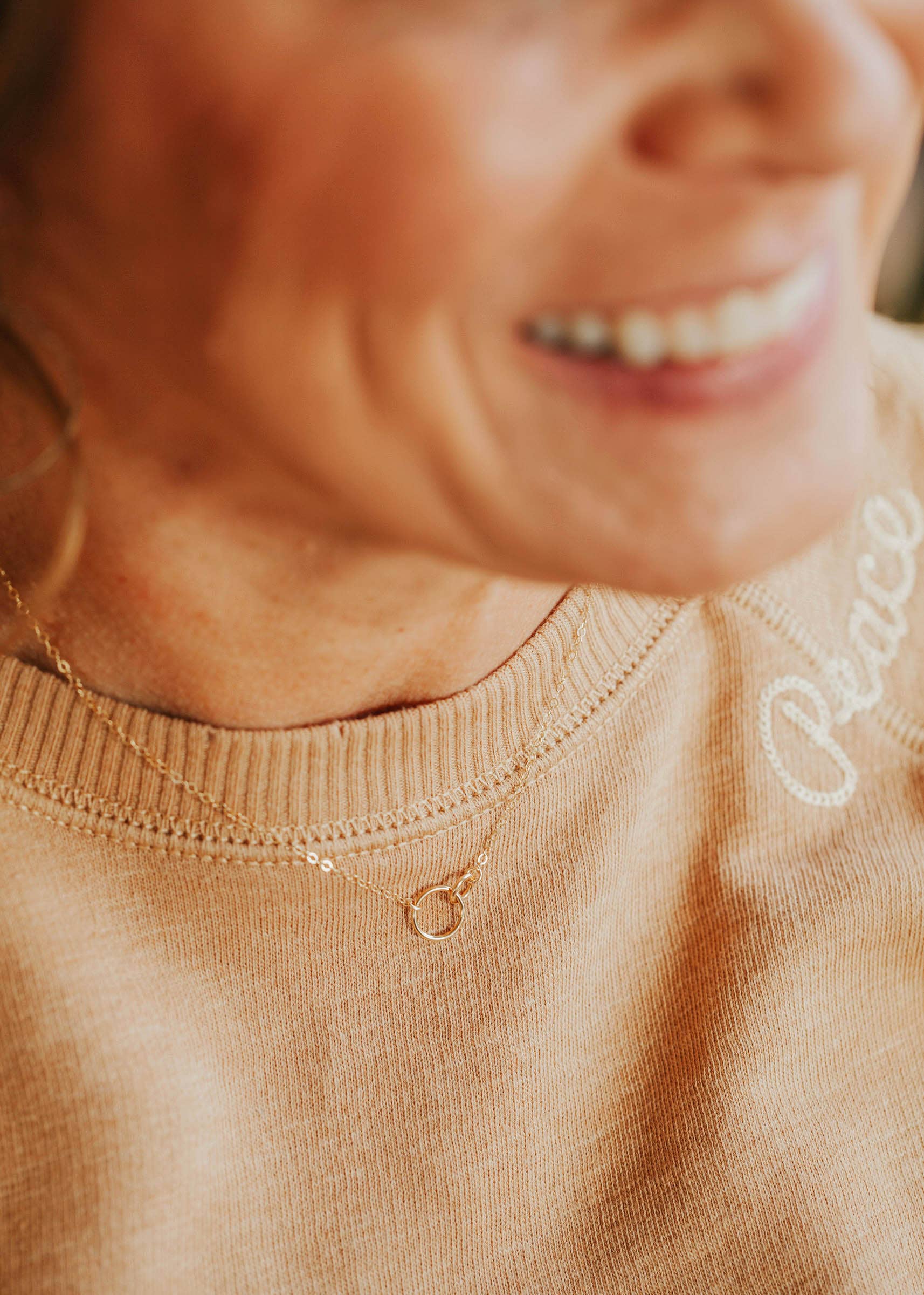 Hello Adorn - Venta al por mayor Collares de cadenas y eslabones - Collar de Enlaces Pequeños | Relleno de Oro de 14kt + Plata de Ley5