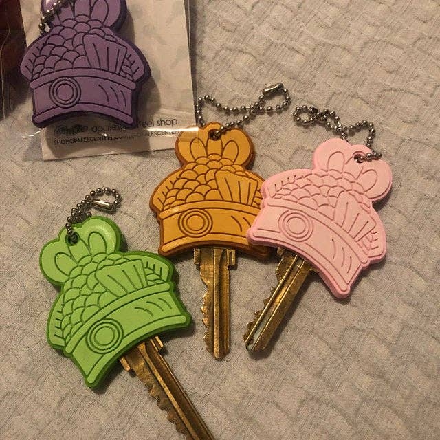 Opalescent Eel Illustration & Design - Wholesale Keychain - Unisex - Taiyakey Keycaps - Fish Shaped Key Covers2