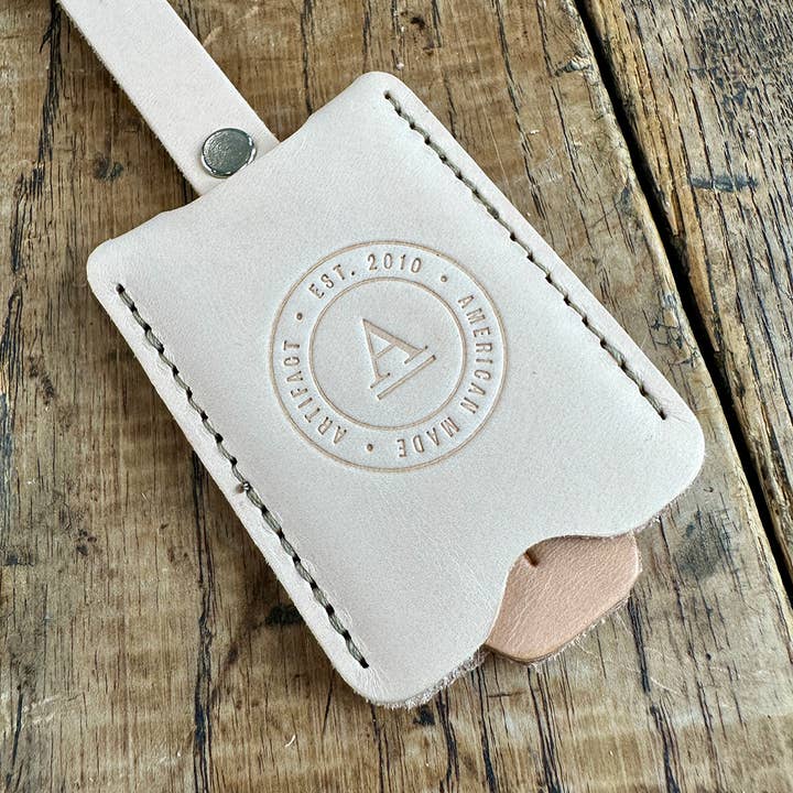 ARTIFACT - Wholesale Luggage Tag - Identification / Luggage Tag