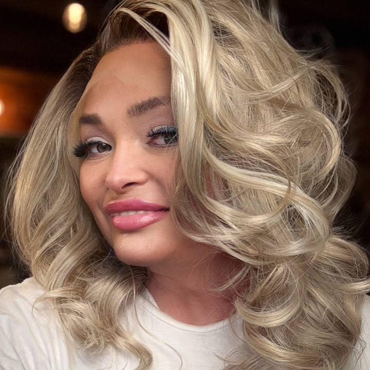 Naomi's Happy Place Shop - Wholesale Hair Extensions - DOLLY