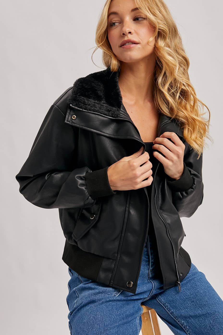 Bluivy - Wholesale Bomber Jacket - Women's - AVIATOR FAUX LEATHER AND FUR TRIMMED BOMBER JACKET9
