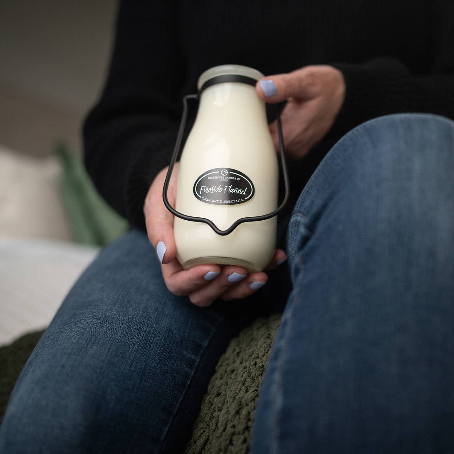 Milkhouse Candle Company - Wholesale Jar/Filled Candle - 14 oz Milkbottle Candle: Fireside Flannel1