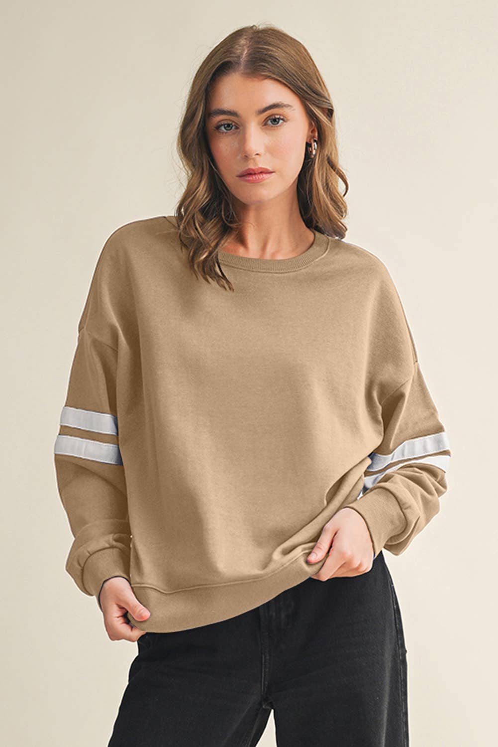 Aapparella - Wholesale Shirt - Women's - Striped Detail Drop Shoulder Oversized Sweatshirt | S-XL17