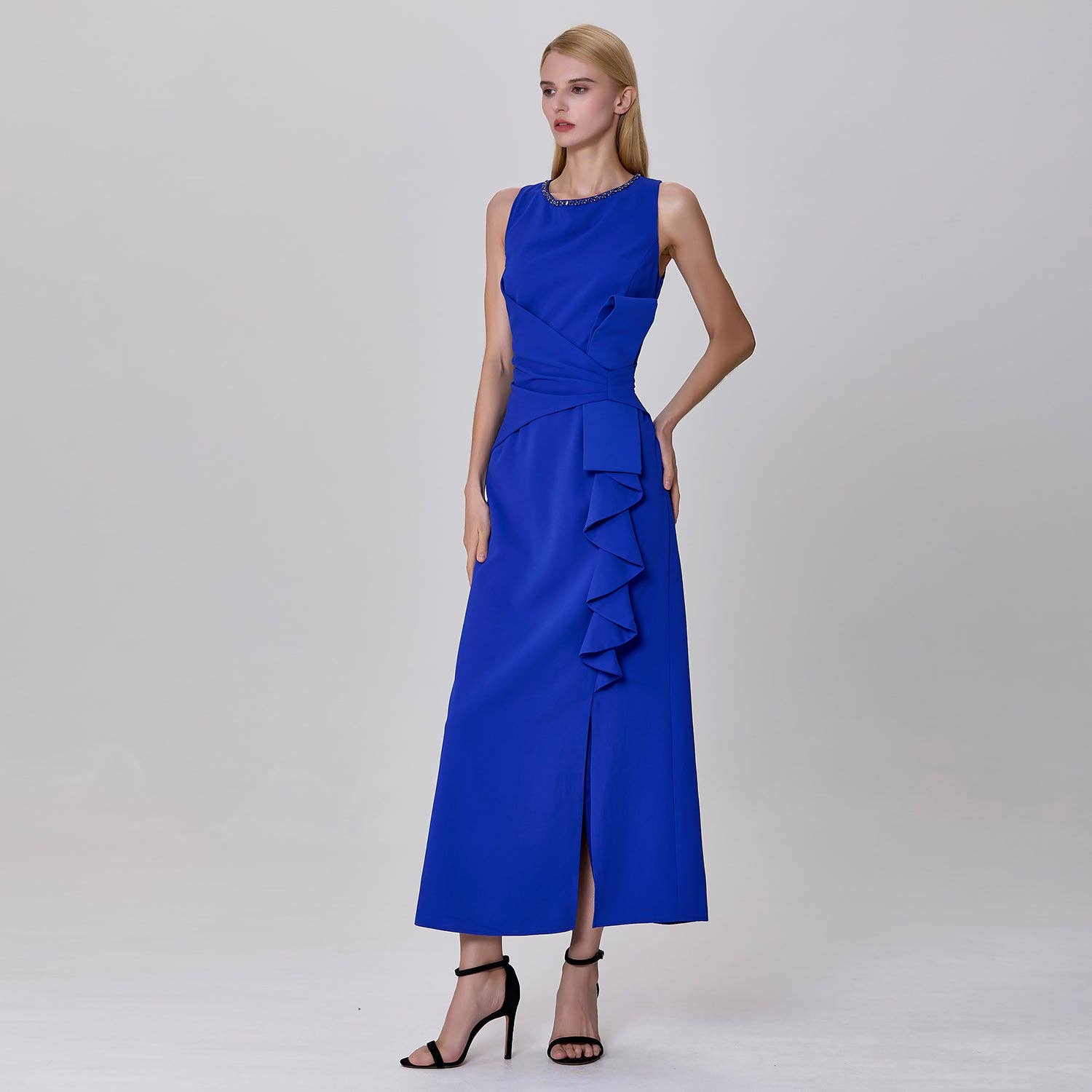 Blu Abito aderente con volant asimmetrici in vendita all'ingrosso su Faire0