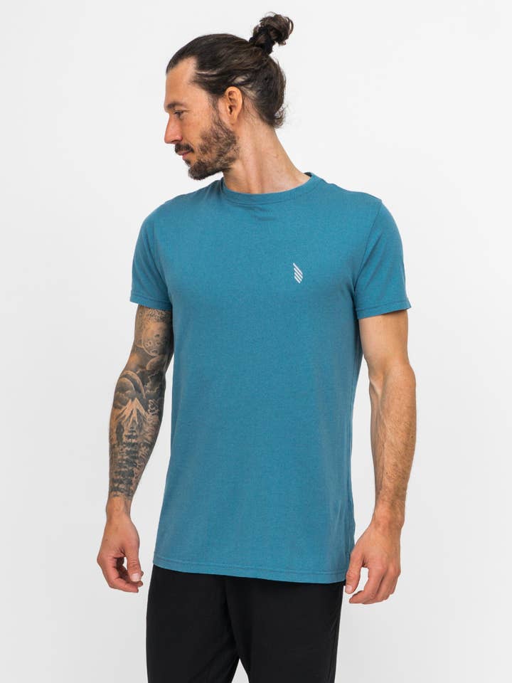 Camiseta de yoga | Prometheus Classic | Aegis Blue para venta al por mayor de IKARUS | Yoga