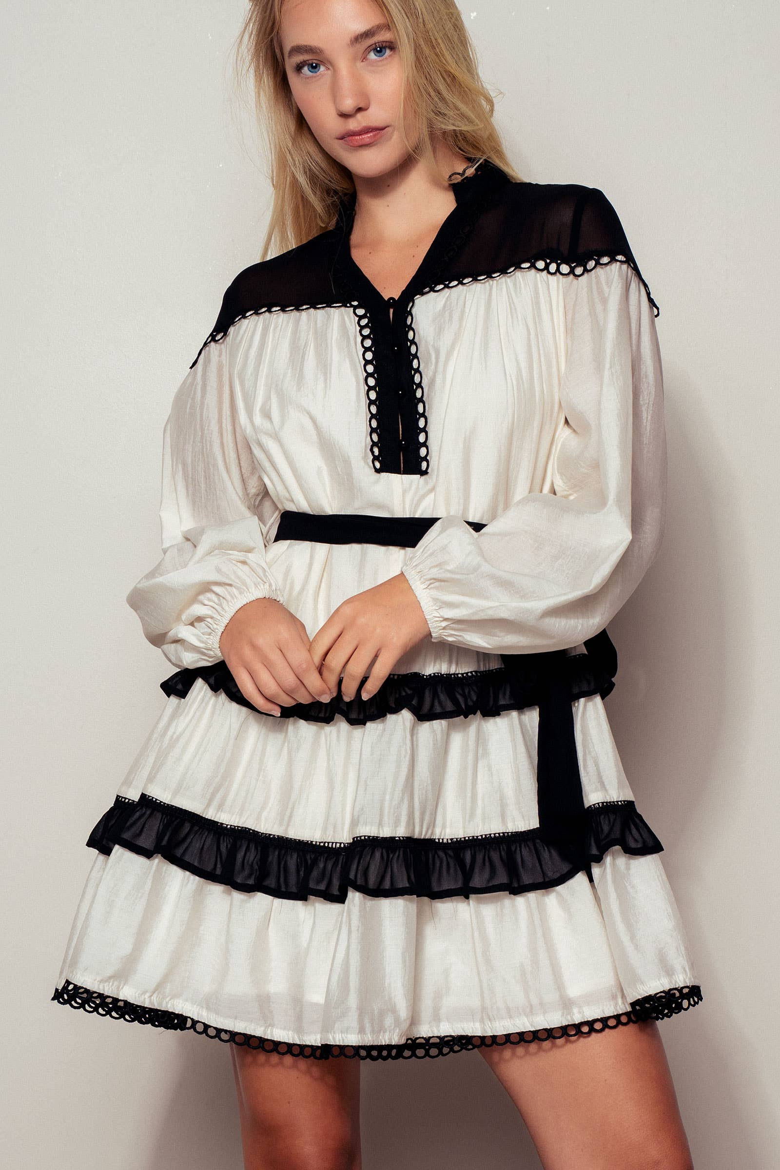 Urban Daizy - Wholesale Dress - Women's - Contrast Trim Renaissance Tiered Mini Dress15