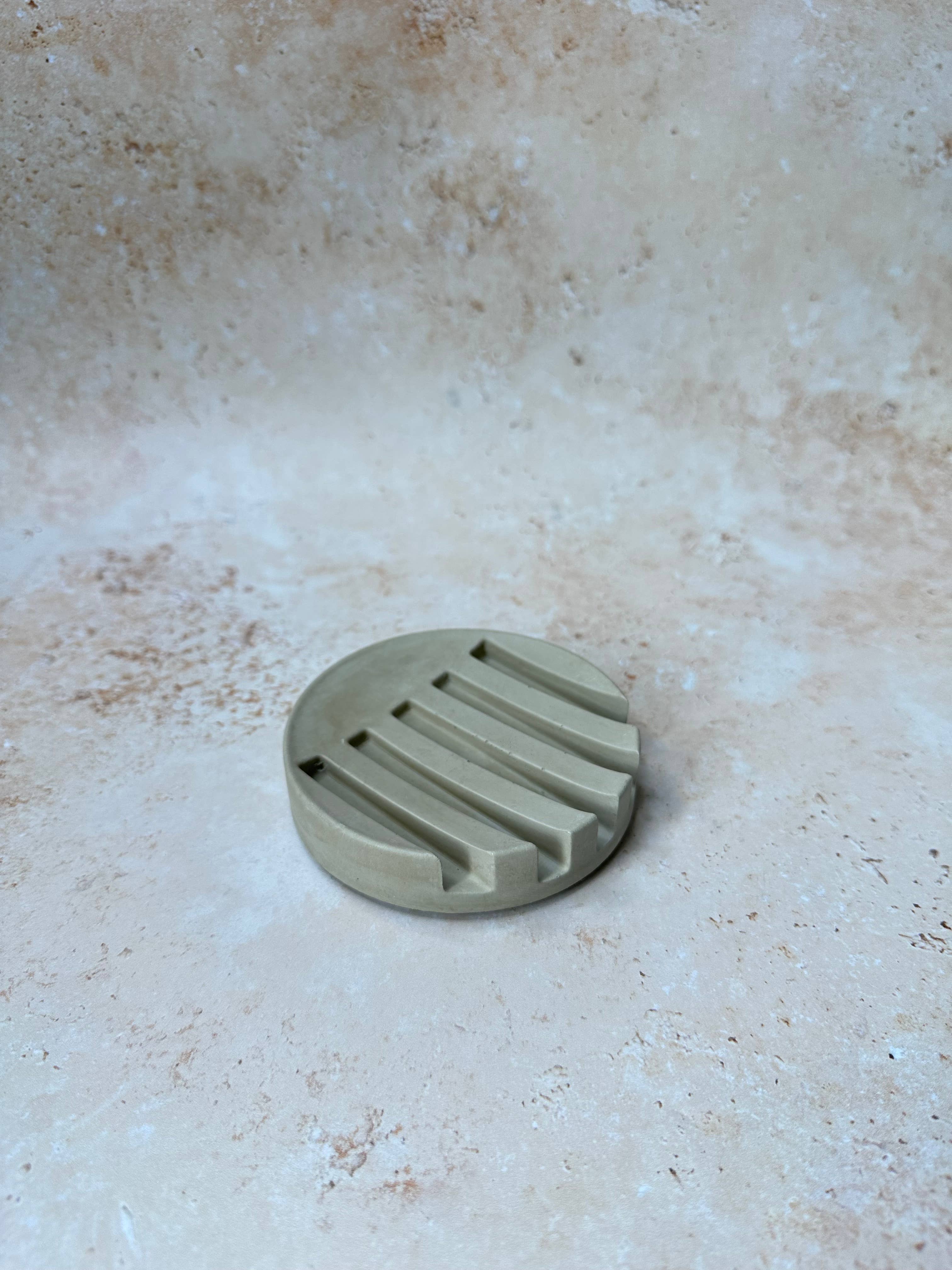 Smells Like Home Store - Wholesale Bath Soap Dish - Round Flow Concrete Soap Dish16