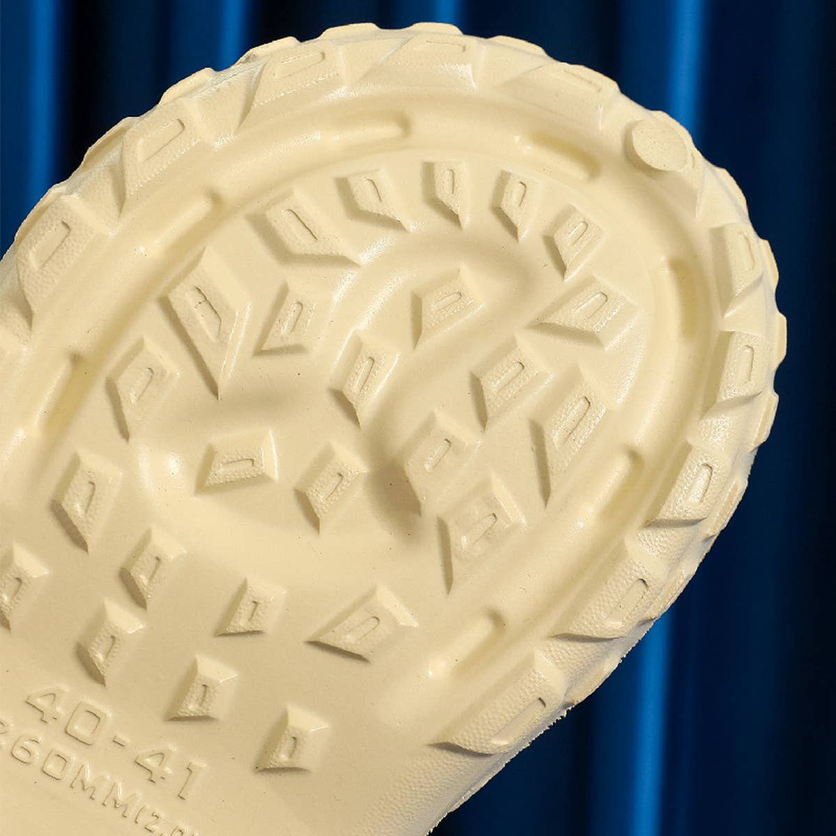 ACCITY - Wholesale Slippers - Women's - NEW STYLE CLOGS AND SLIPPERS FOR HOME USE_CWSHS064212