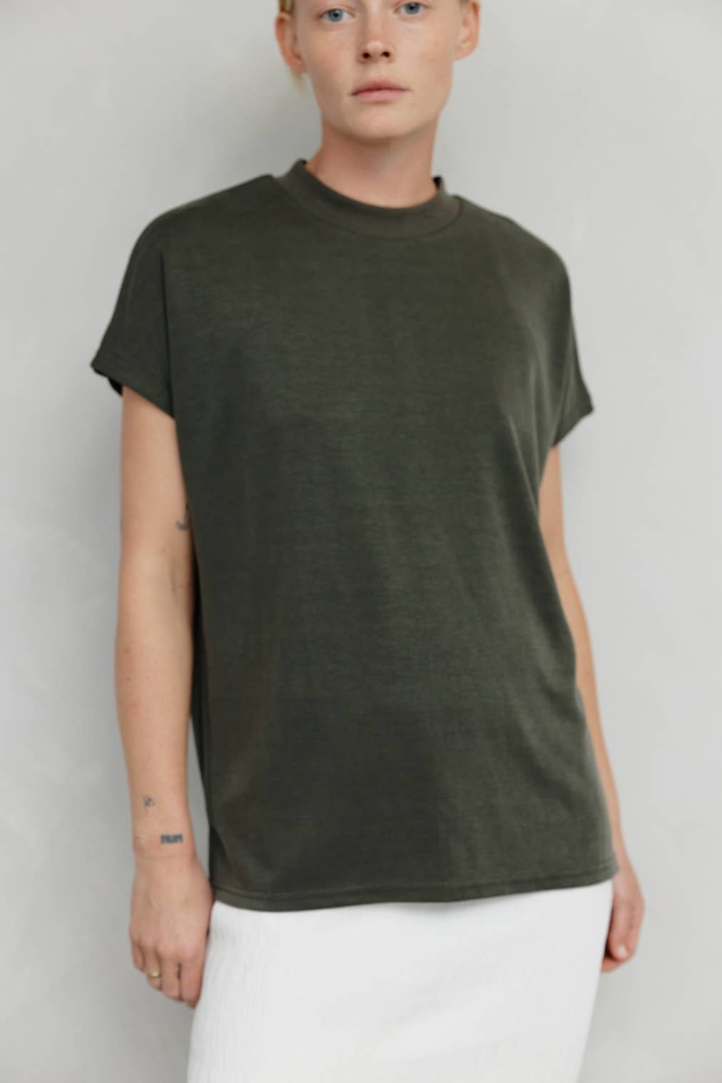 MOD REF - Vente T-shirt – femme - The Ashton Top | Haut délavé à épaules tombantes8