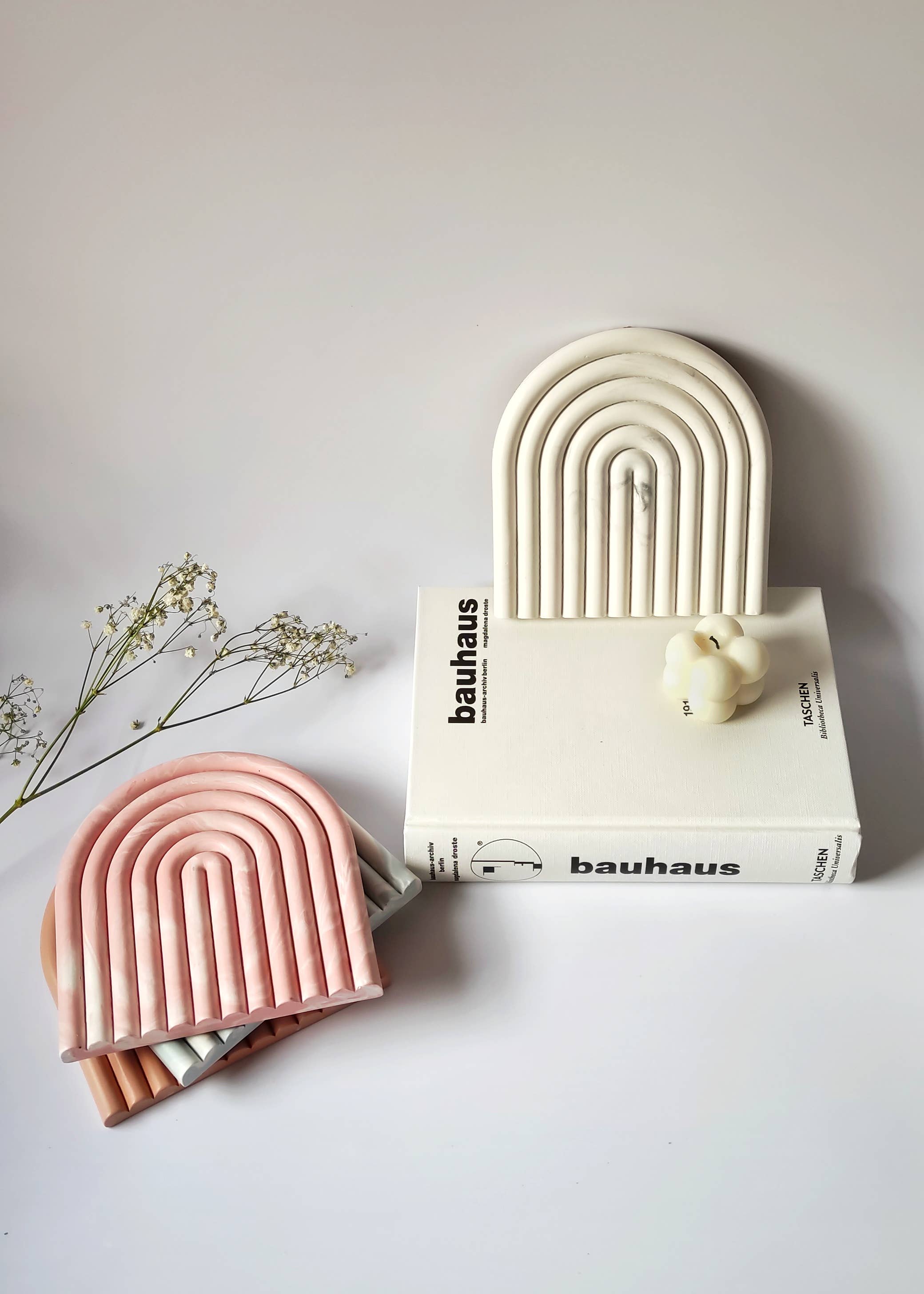 Kndly home - Wholesale Decorative Tray - Nordic style rainbow shaped tray4