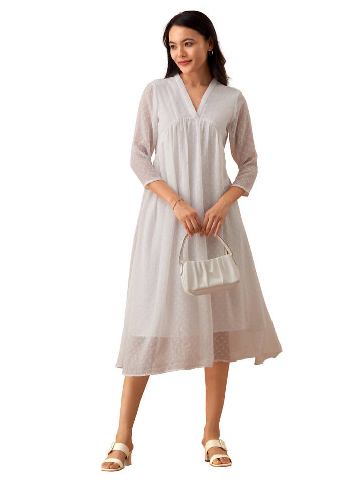 Weißes Chiffon Brasso Swiss Dot Kleid mit V-Ausschnitt für den Großhandel von STYLE INSTANT