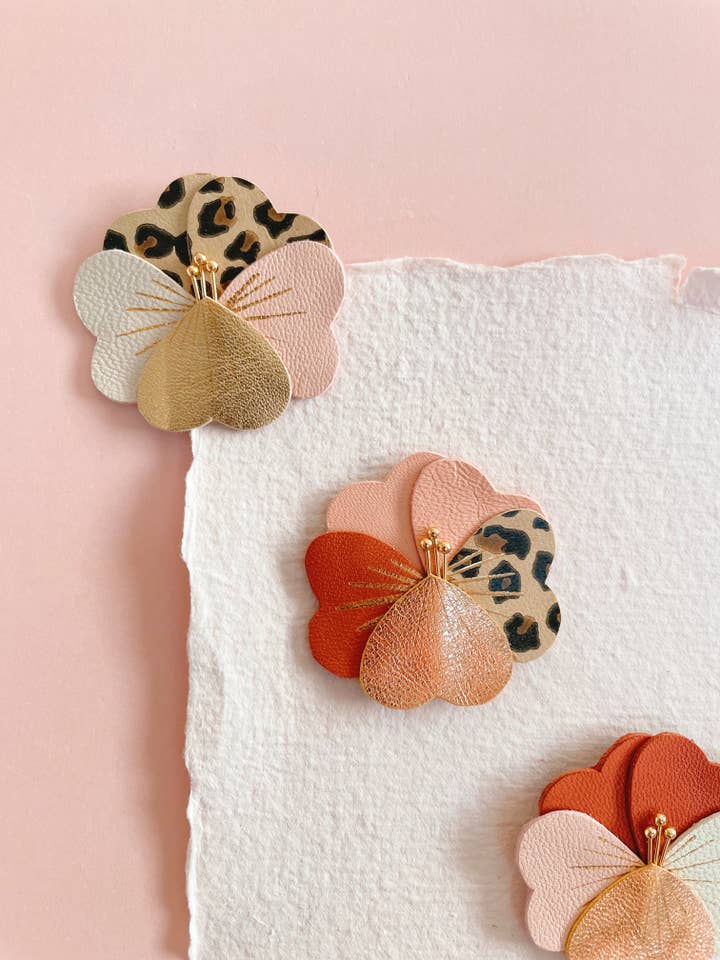Handcrafted brooch wandering thought, upcycled leather flower for wholesale by du vent dans mes valises
