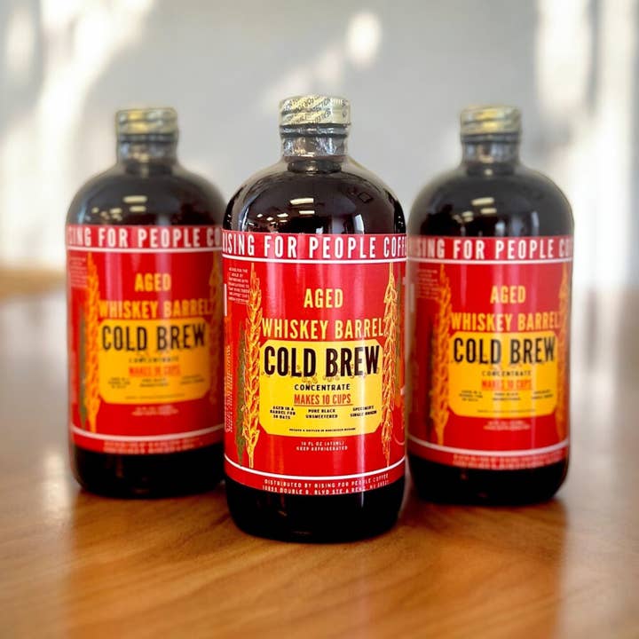 Rising For People Coffee Company - Venta al por mayor Café helado/infusiones frías - Café frío concentrado en barril de whisky envejecido