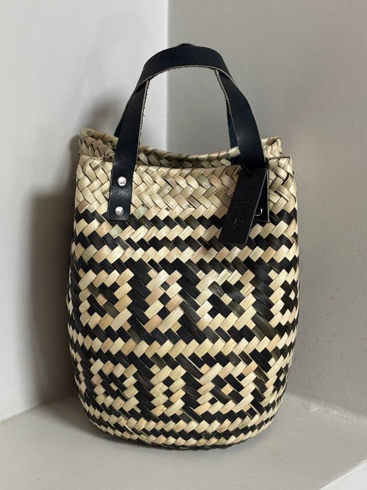 Mini bolso de palma - Negro/Natural (sin borla de pompones) para venta al por mayor de Woven Mexico