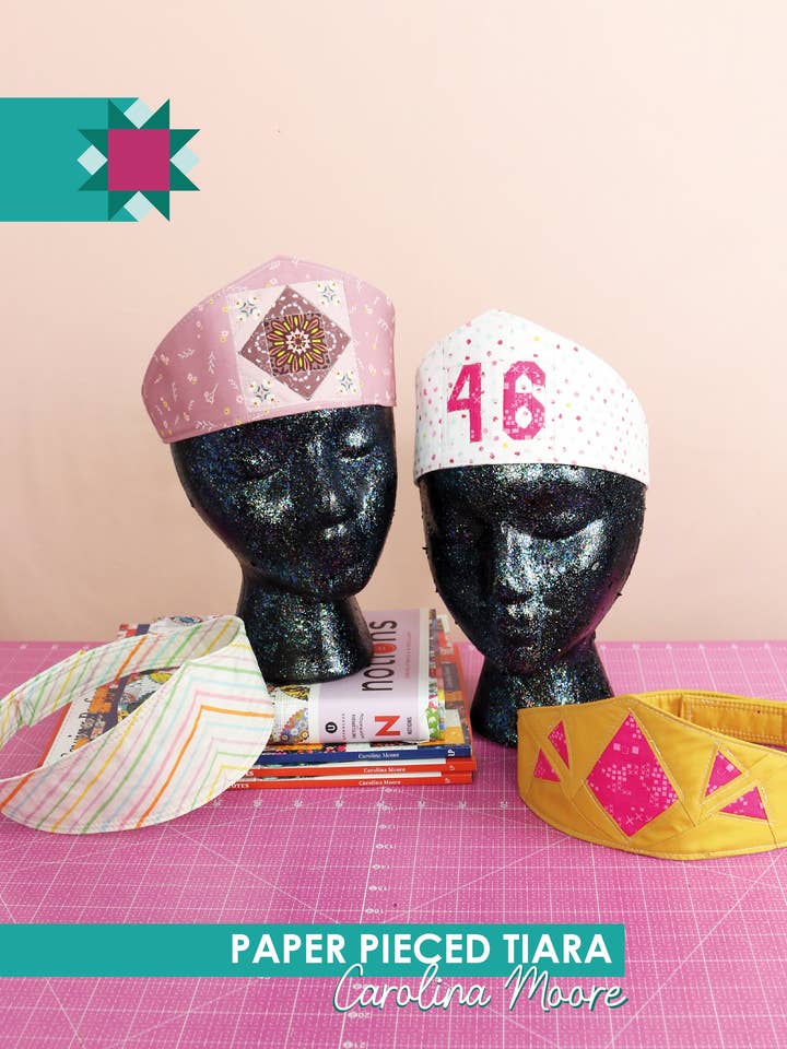 Couronne en papier piécé pour la vente par Carolina Moore