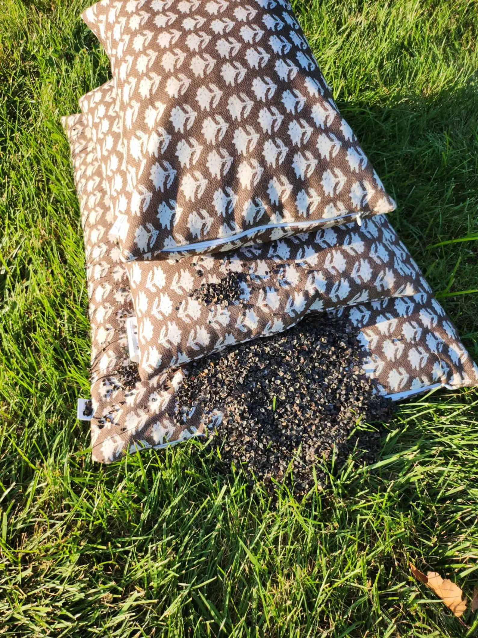 Orimono Elegance - Vendita all'ingrosso Cuscini per letto - Cuscino di Grano Saraceno Biologico – Copertura in Cotone Floreale Neutro6