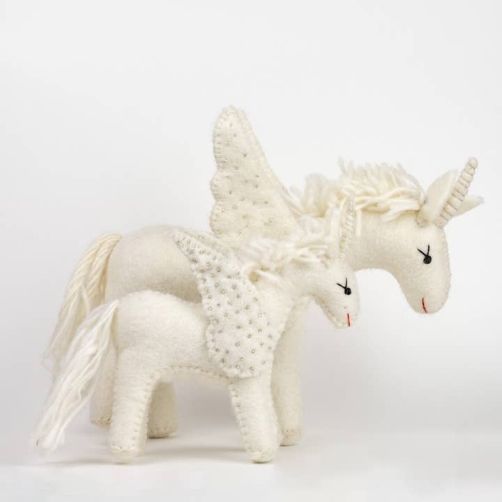The Winding Road - Wholesale Decorative tabletop object - Toys - Unicorn - White - Large11