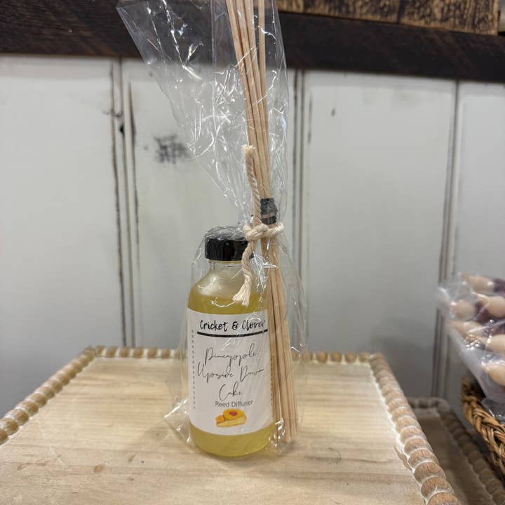 JanMichaels Art & Home - Wholesale Reed Diffuser - Pineapple Upside Down Cake Reed Diffuser