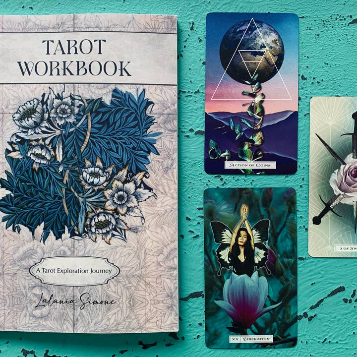 Tarot Workbook- en tarot-udforskning for engroshandel hos Cosmic Seed Sacred Goods