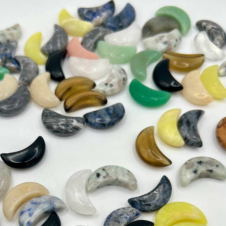 Oils and Auras - Wholesale Spiritual Stone/Crystal - Crystal Moon Carving - Assorted Mini Crystal Moon