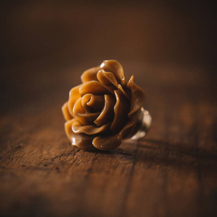 Épinglette Caramel pour la vente par DORO