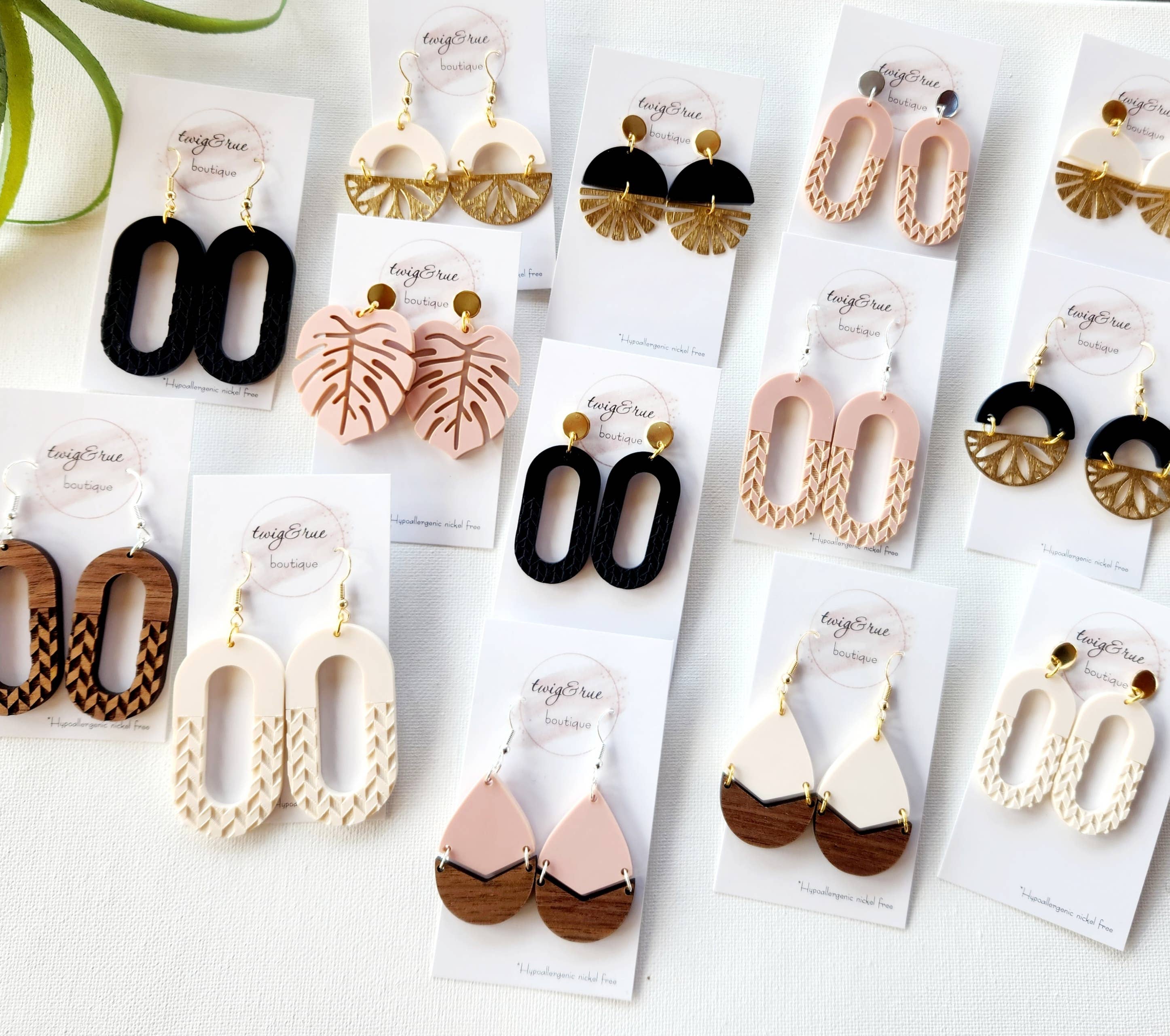 Twig & Rue boutique - Wholesale Dangle Earrings - Emery|  Acrylic and wood earring2