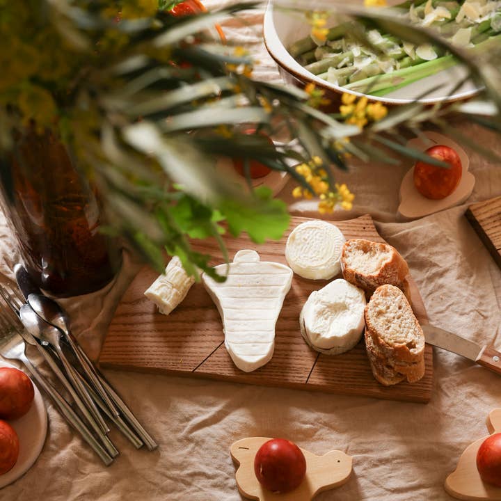 Wooden Egg Cup. Birdy for wholesale by Babai