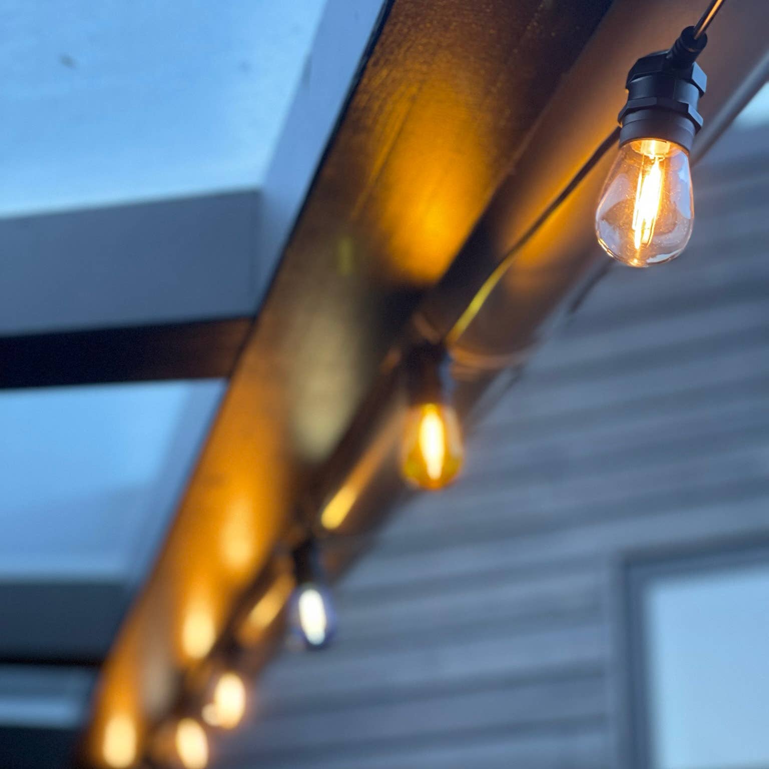 LightsOn - Wholesale Outdoor/Lawn Light - Deco bulb x 5, E27 12V (warm white)3