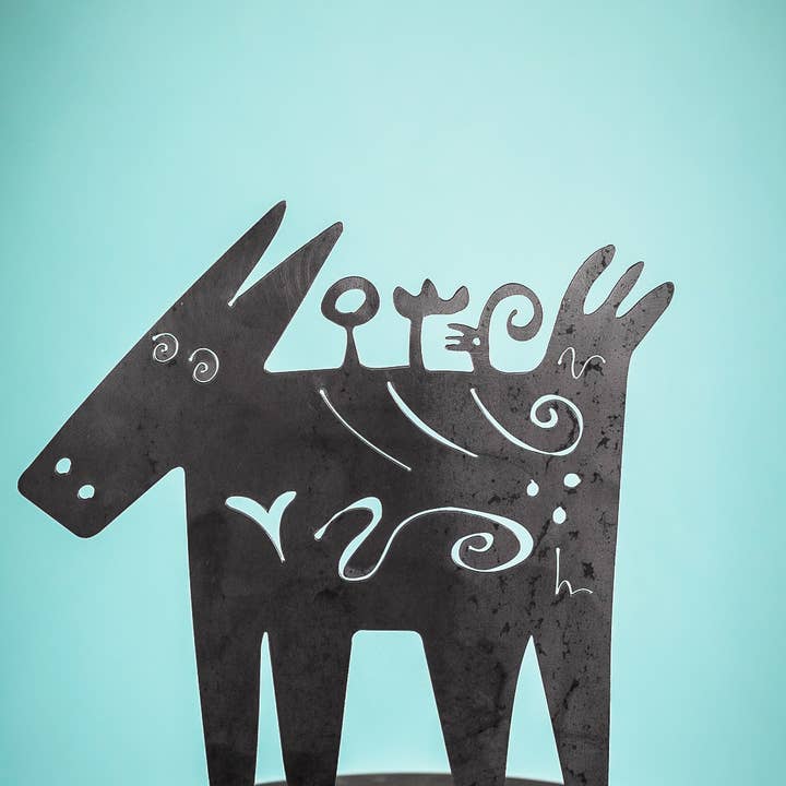 Garden Deva Sculpture Co. - Wholesale Outdoor Ornament/Decor - Dingo Dog