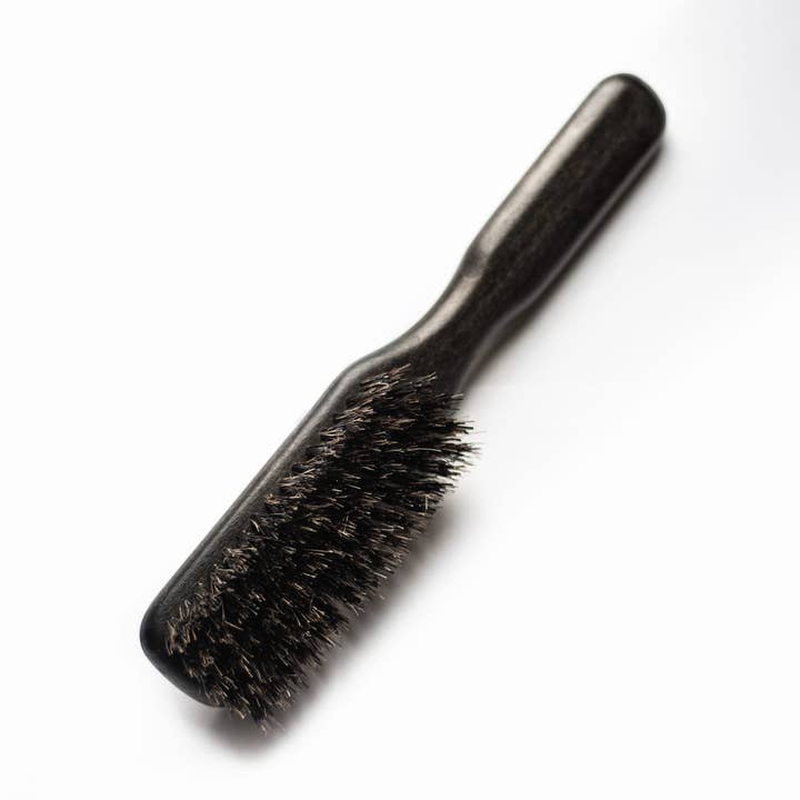 Brosse à cheveux en poils artificiels Sanglier + pour la vente par Nested