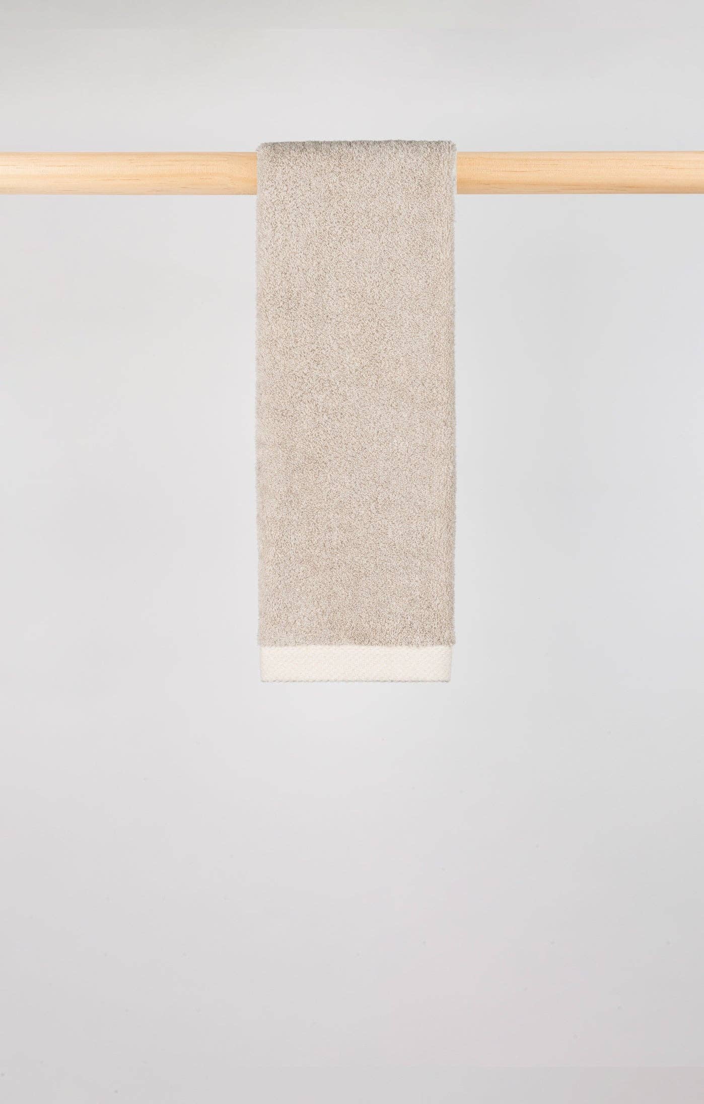 Torres Novas - Wholesale Bath Towel - Toalhas de Banho de Algodão Reciclado e Orgânico Cinza1