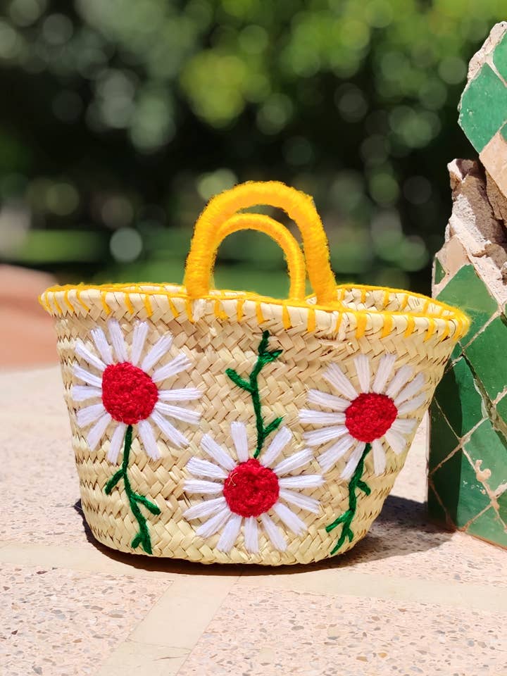 Handwoven Straw Bag – Cute Summer Basket for wholesale by Twins Basket