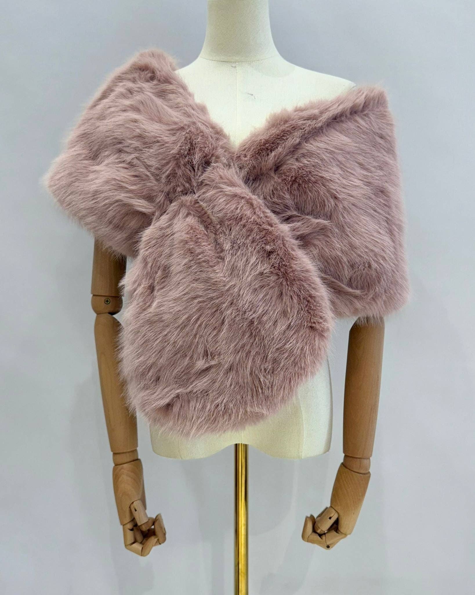 Invitadissimas - Vendita all'ingrosso Pelliccia/Pelliccia sintetica - Donna - Stola in pelliccia sintetica L80511