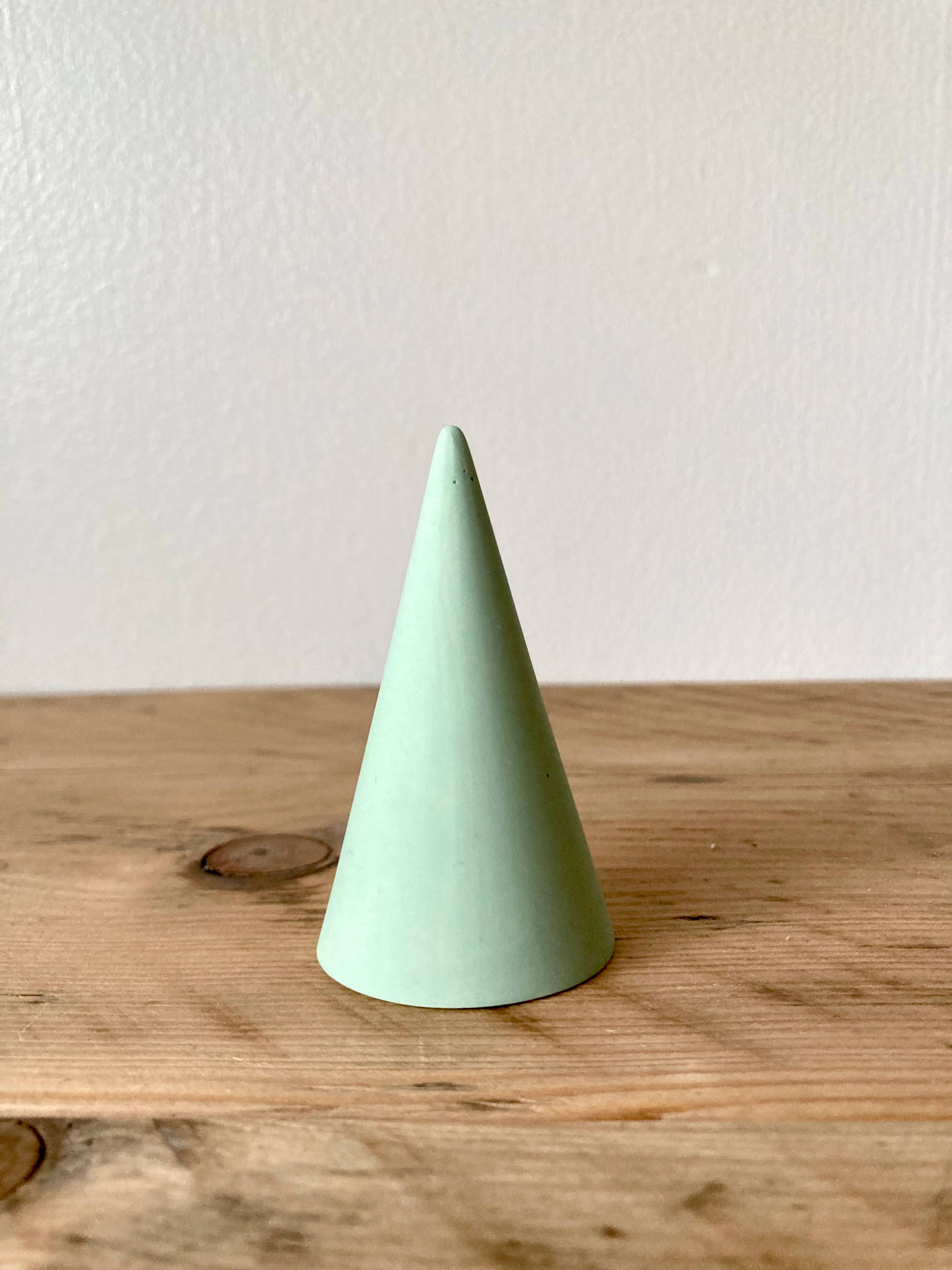 Piece by Jackson - Wholesale Jewelry Stand & Display - Hand Poured Jesmonite Ring Cone Display4