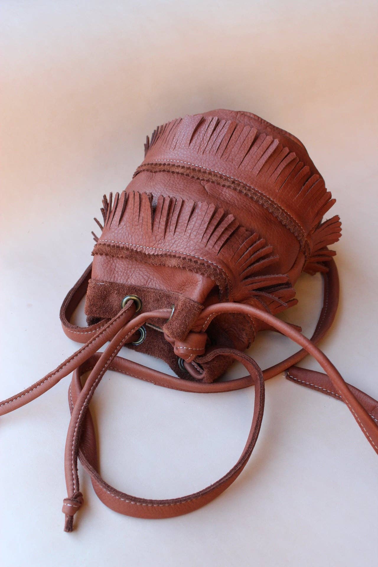 Olive n' Suede - Wholesale Crossbody Bag - Women's - Mini Bucket Tote with Fringe5