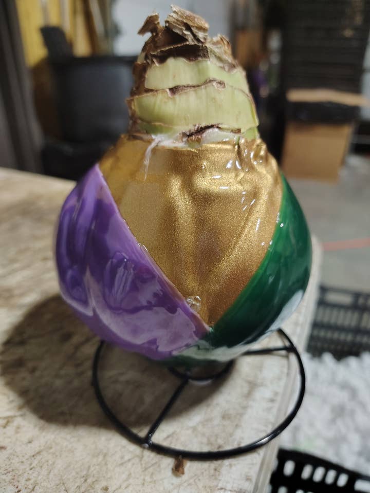 MARDI GRAS TR-COLOR LACQUER for wholesale by Let 'Em Bloom