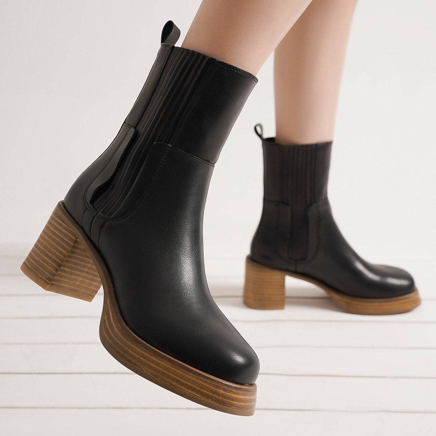 BEAST FASHION - Wholesale Booties - Women's - TRICIA-01 Block Heel Ankle Boots0