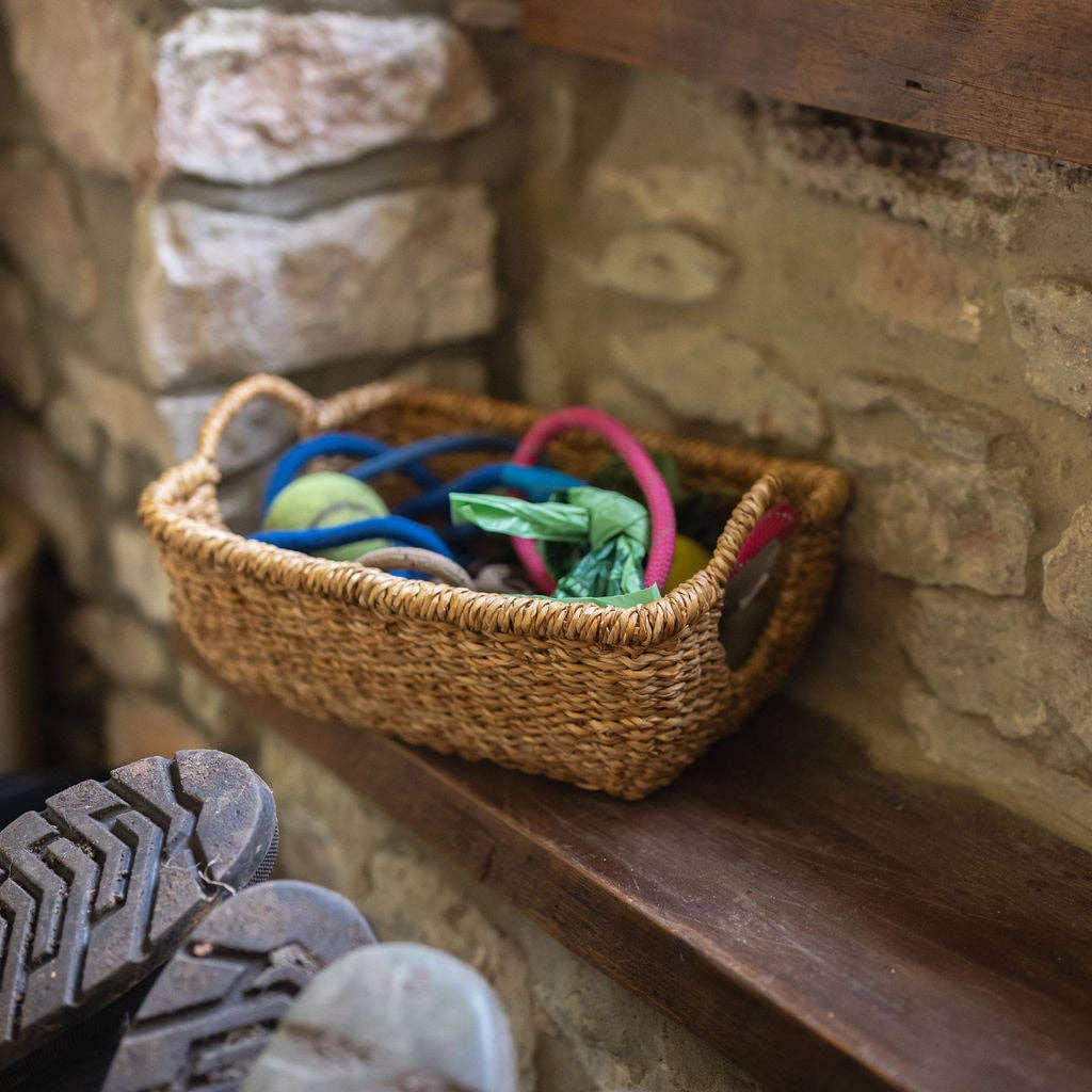 Arthur Cameron – wholesale Basket – Meghna, Seagrass Basket Tray with Round Handles1