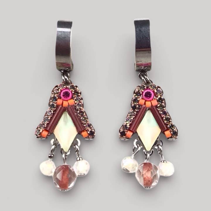 Tulpenkristallen Oorbellen VANILIA voor wholesale door melizijewelry