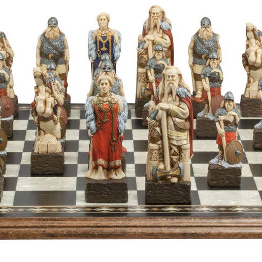 Viking - Handmålat Schackset för wholesale av Timeline Gifts Ltd