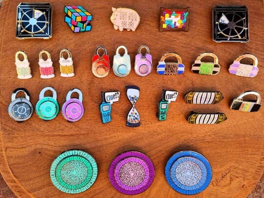 Pincodes - Venta al por mayor Botón/prendedor - Alfiler o insignia esmaltados Cryptex, Escape Room4