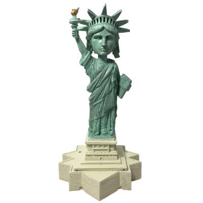 National Bobblehead Hall of Fame and Museum - Wholesale Decorative Figurine - Statue of Liberty National Anthem Singing Bobbleheads1