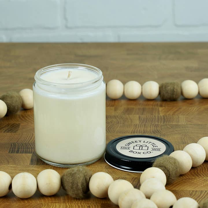 Sweet Little Candle Co - Wholesale Jar/Filled Candle - Spiced Honey Tonka Patchouli4