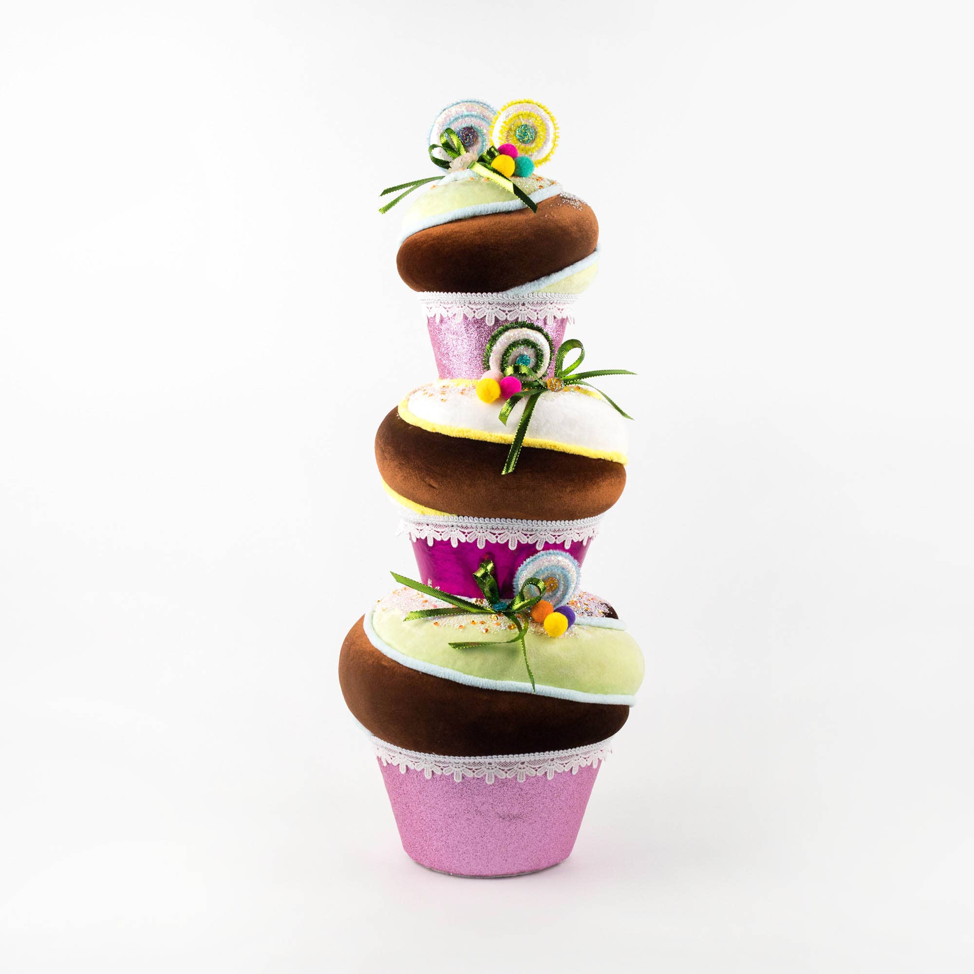 December Diamonds – wholesale Dekorativt bordsobjekt – 26 tum staplade cupcakes