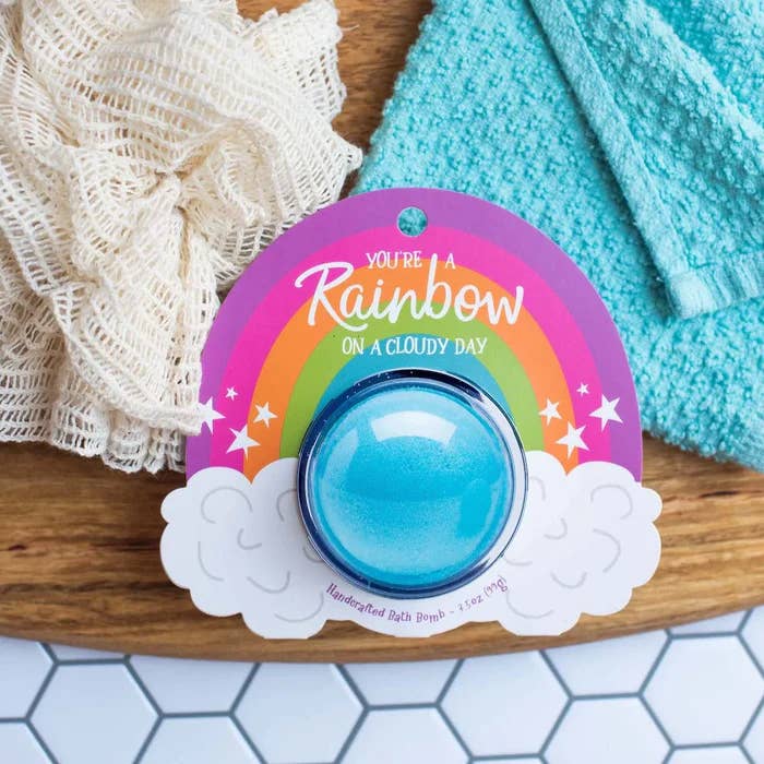 Cait + Co - Wholesale Bath Bomb/Fizz - You're a Rainbow on a Cloudy Day Clamshell Bath Bomb3