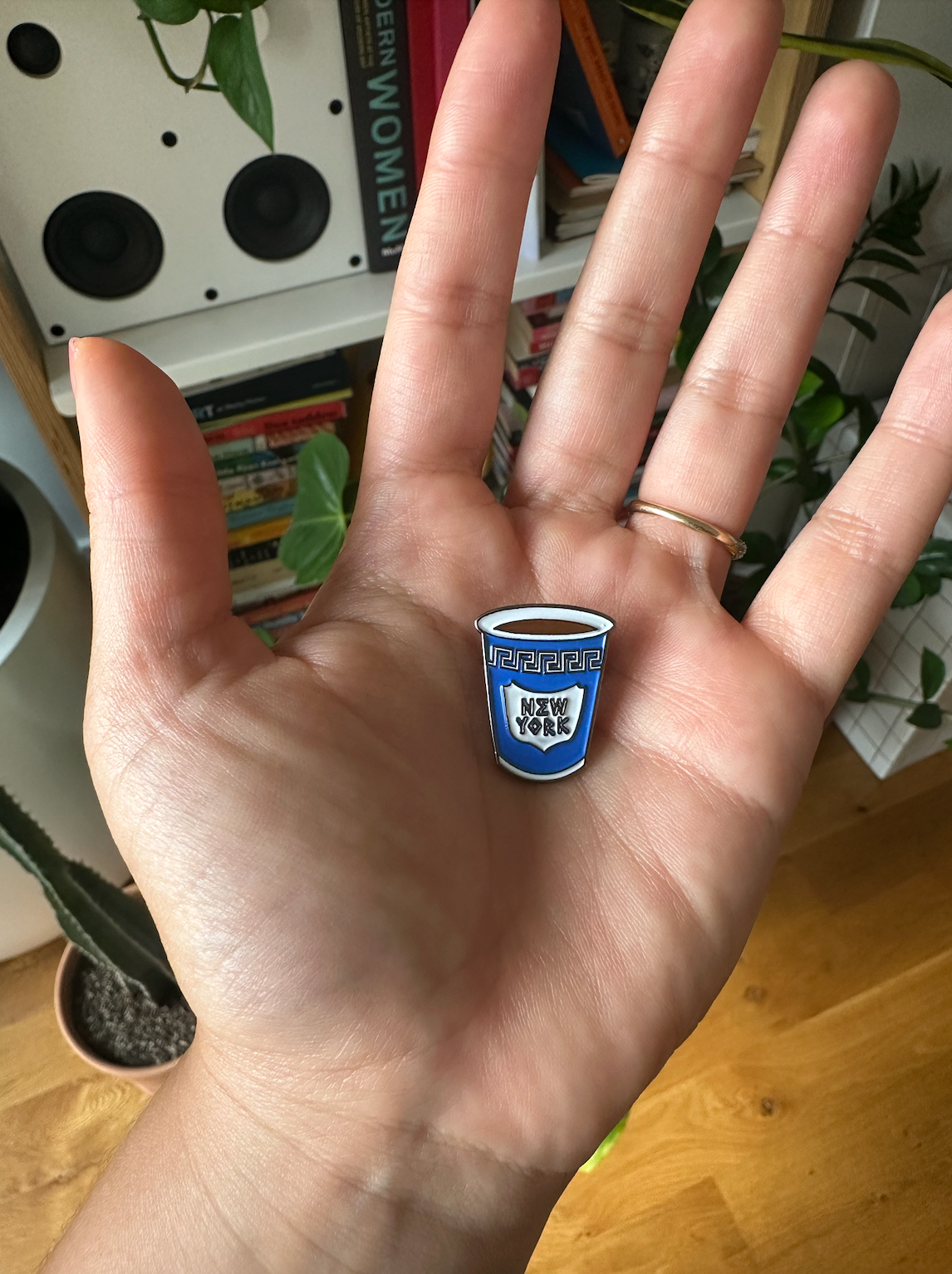 CaraCaraNYC - Wholesale Lapel Pin/Button - NYC Coffee 1" Enamel Pin7