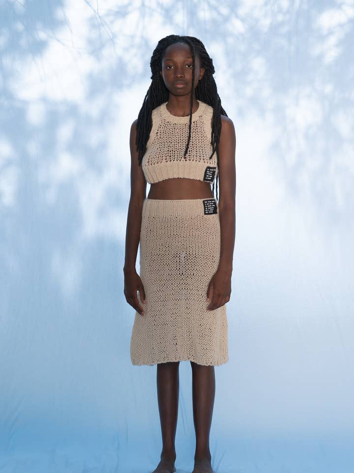 HANDGESTRICKTER ROCK AUS LIGURIA für den Großhandel von LAST POETS