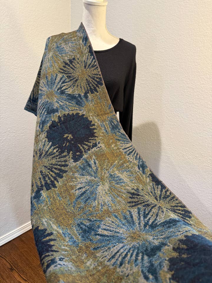 Reversible Boiled MerinoWool Shawl/Poncho/Wrap Starburst for wholesale by In Style Scarves