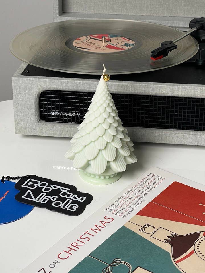 Christmas Tree Candle for wholesale by Ronaja Home