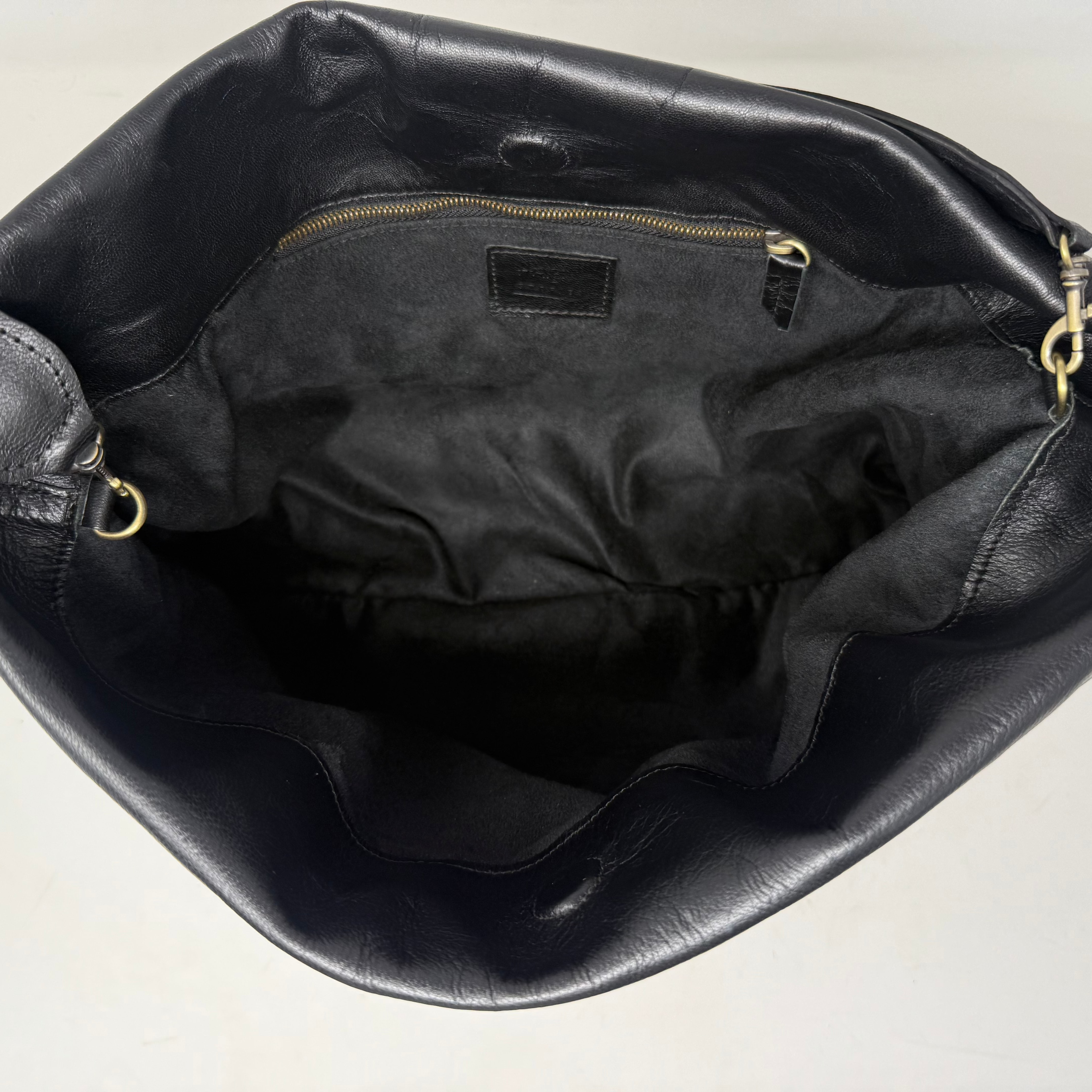 Artisan Stories - Wholesale Crossbodytas - Dames - Handgemaakte Leren Slouch Tas – Zwart6